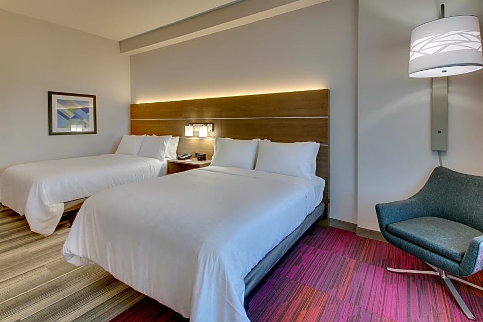 Holiday Inn Express & Suites - Nashville MetroCenter Downtown, an IHG Hotel