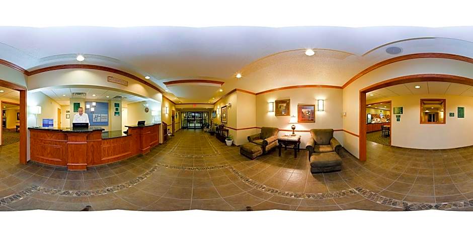 Holiday Inn Express & Suites Logan By IHG