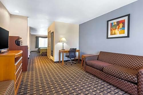 Quality Inn & Suites Huntington Beach