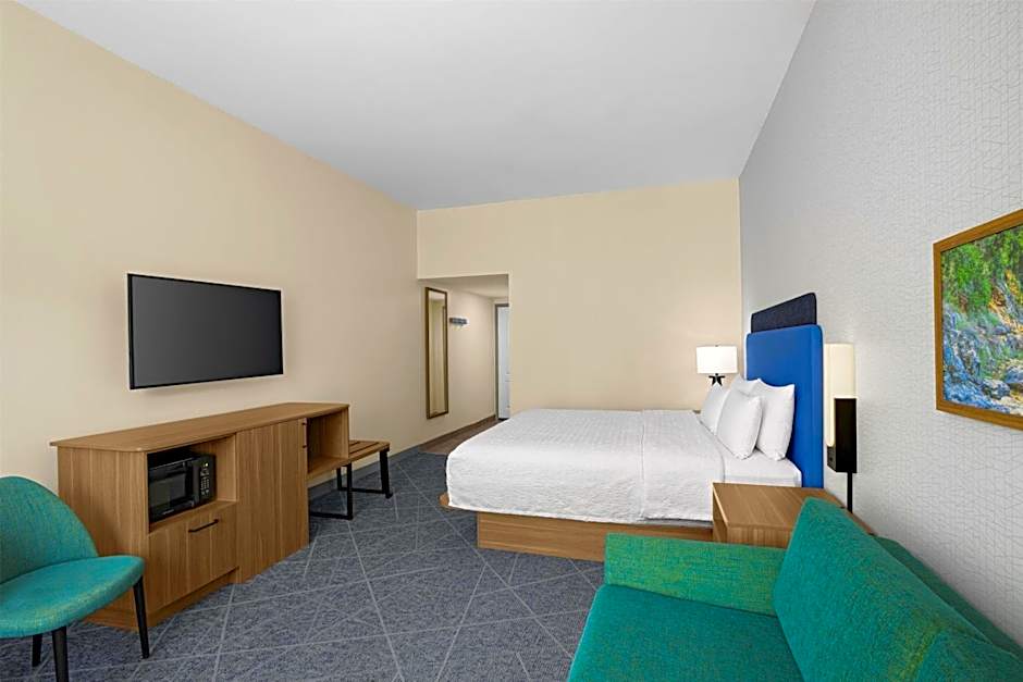 Hampton Inn & Suites Austin-Lakeway
