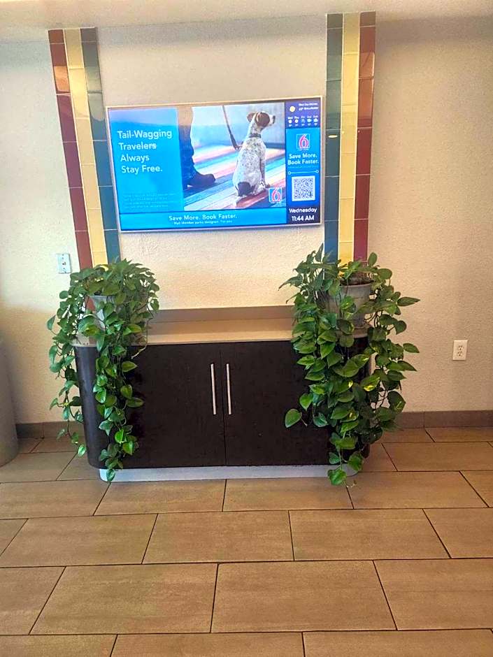 Motel 6-West Des Moines, IA