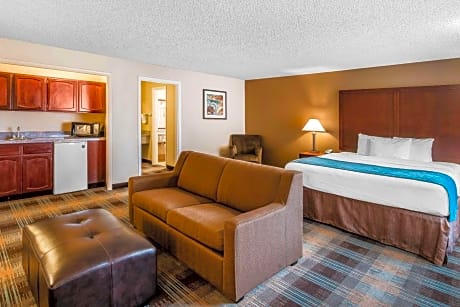 King Suite with Sofa Bed - Non-Smoking