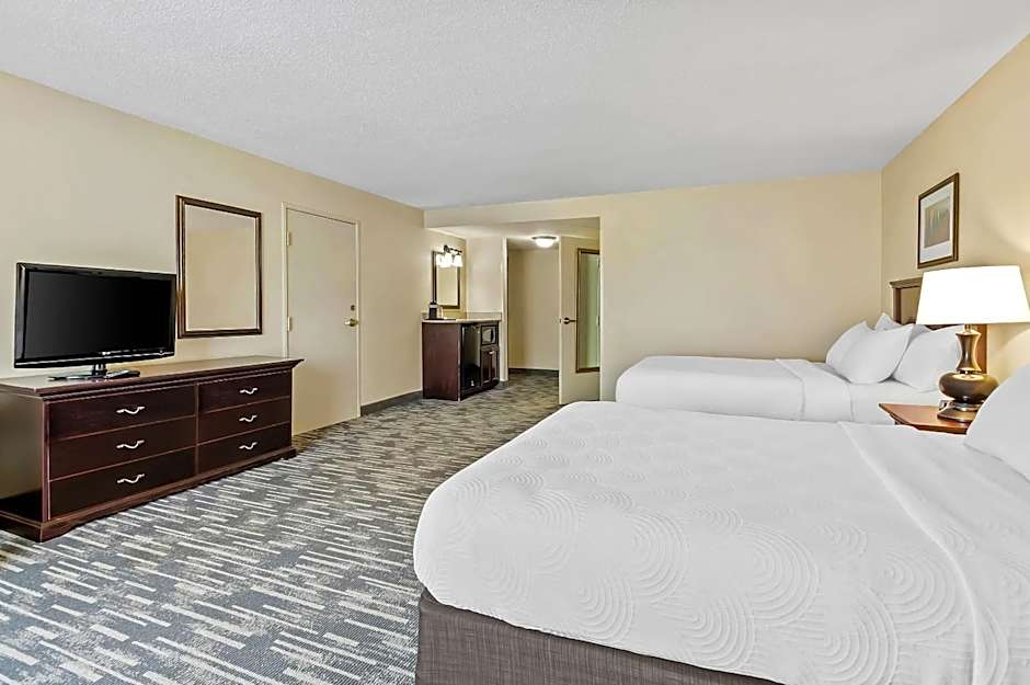 Country Inn & Suites by Radisson, Princeton, WV