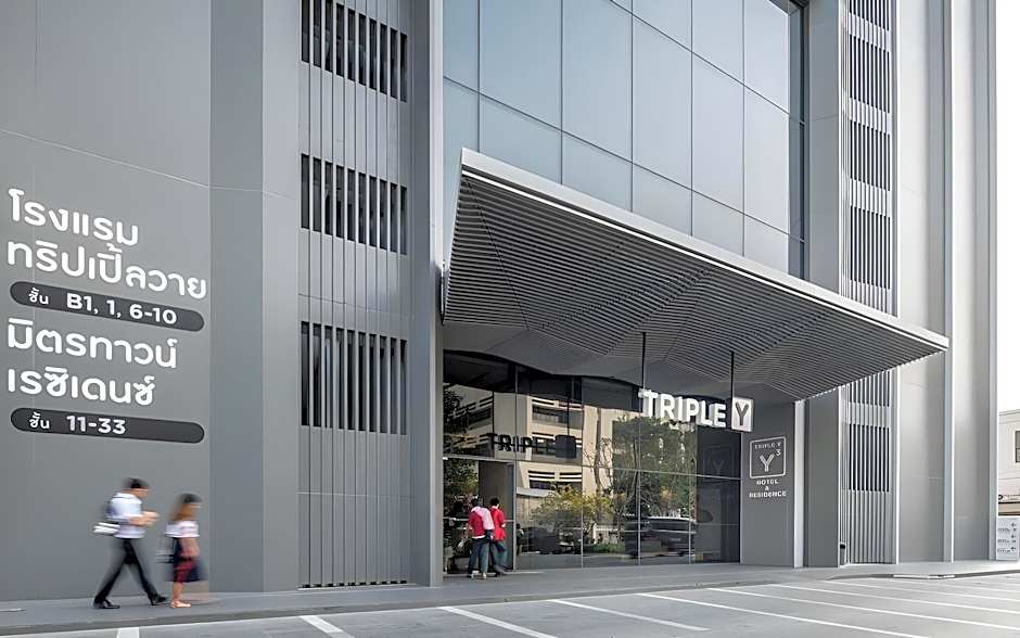 Triple Y Hotel