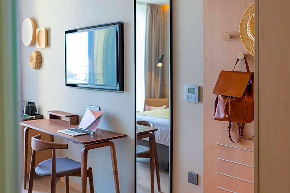 Hotel Indigo Larnaca By IHG- Adults Only