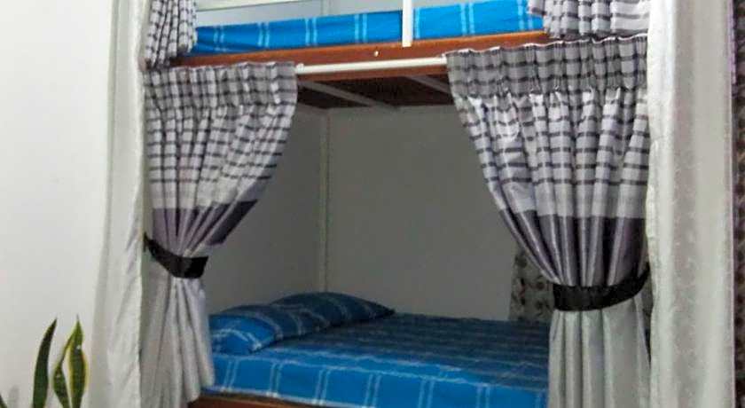 Kingfisher Family Guest & Hostel – Anuradhapura, IA