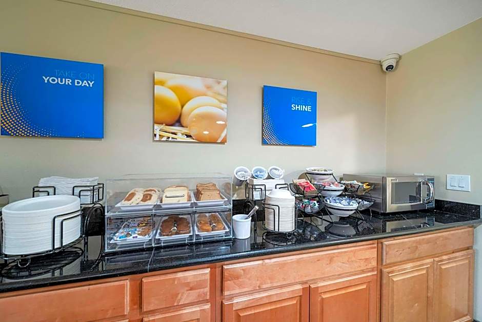 Comfort Suites Red Bluff Near I-5