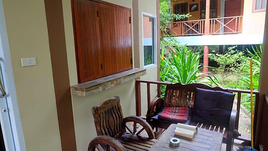 Captan Home