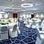 Holiday Inn and Suites Charleston West By IHG