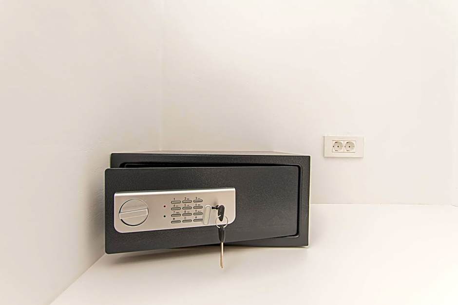 Bianco a Nero Mykonos