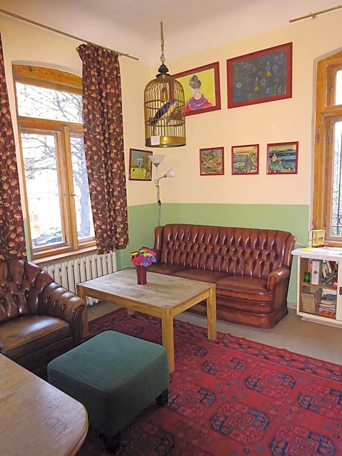 Hummel Hostel - Historische Stadtvilla mit Garten