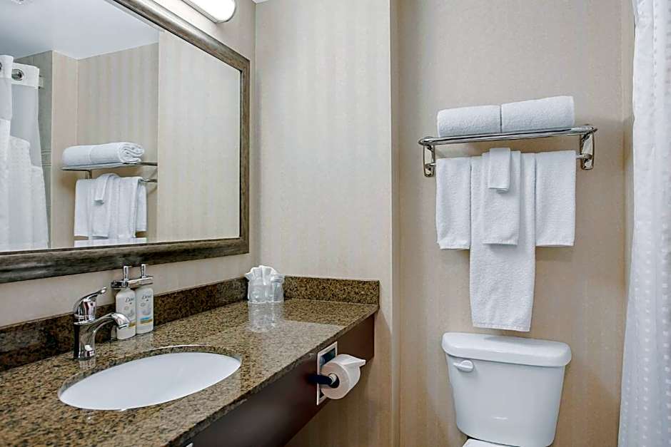 Holiday Inn Express Hotel & Suites - Slave Lake By IHG