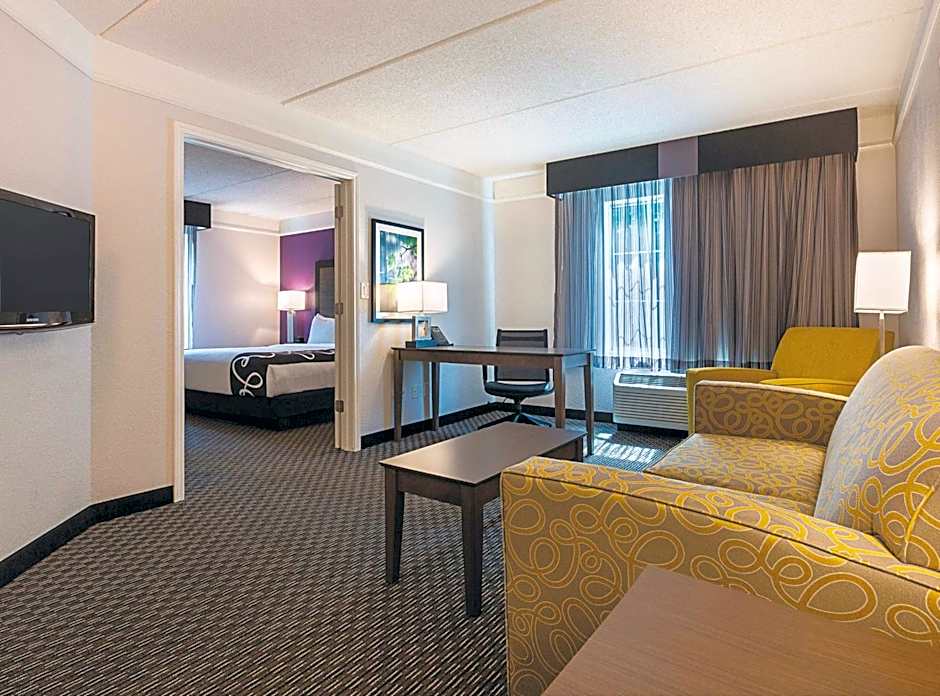 La Quinta Inn & Suites by Wyndham Atlanta Alpharetta