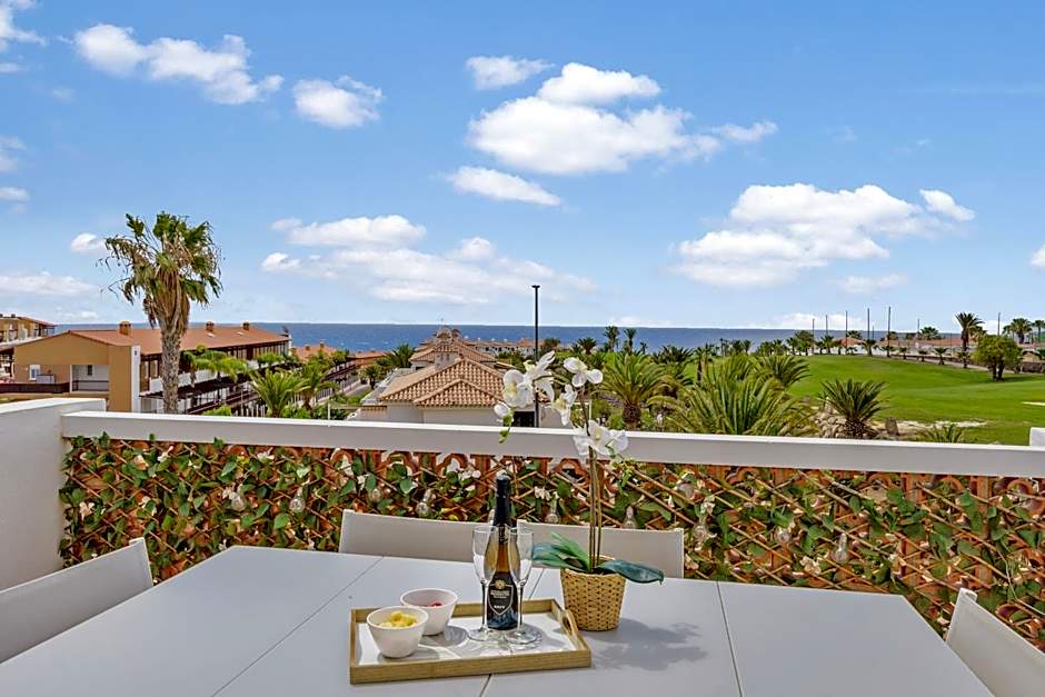 Fantastic sea and golf course view house with 3 bedrooms