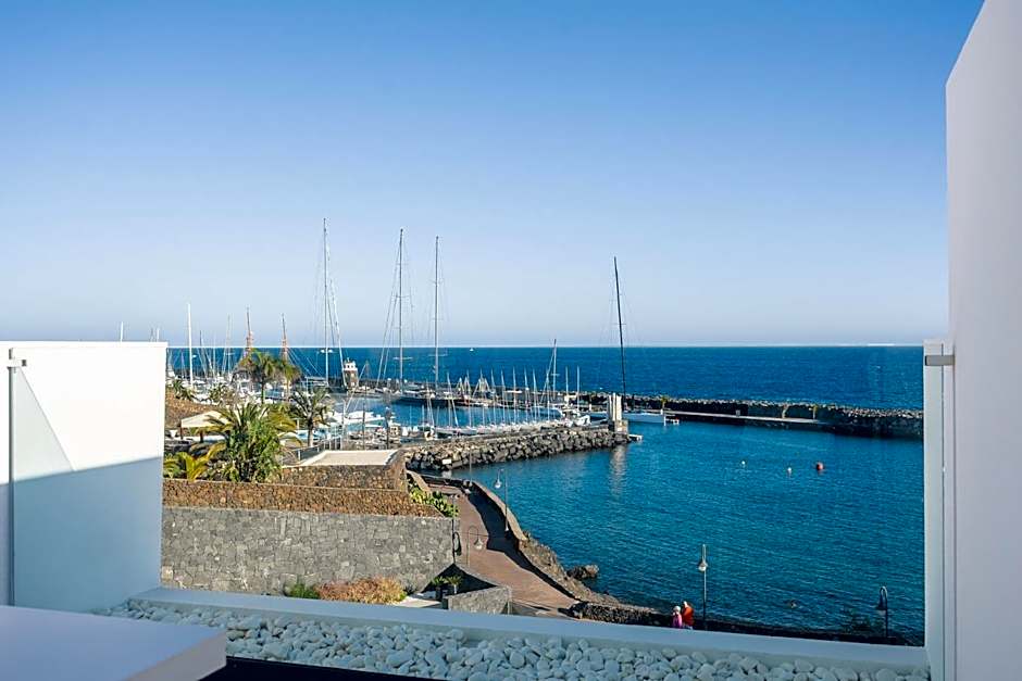 Royal Marina Suites Boutique Hotel