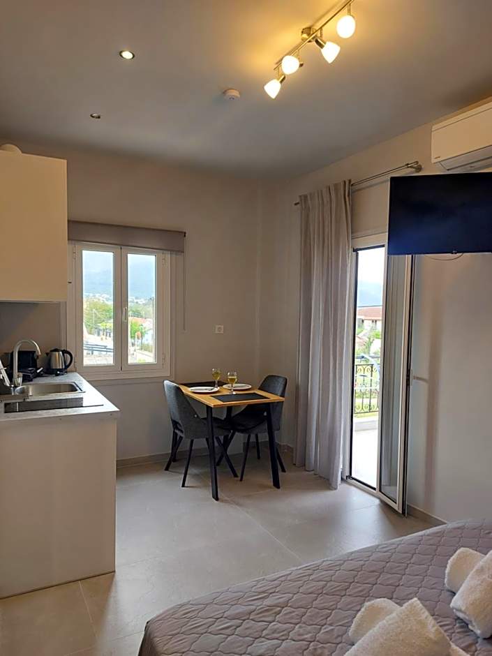 Mary's Studios & Apartment