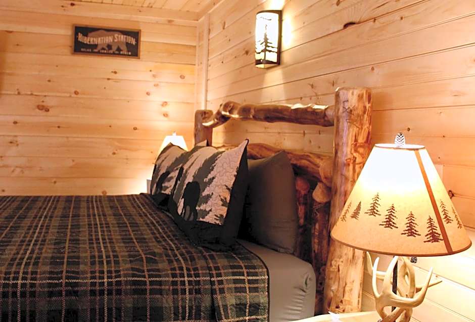 The Sundowner on Lake George