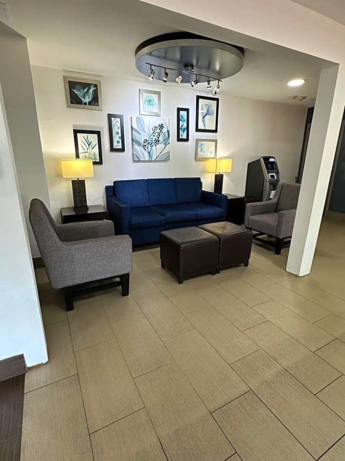 Comfort Inn North Dallas Near the Galleria