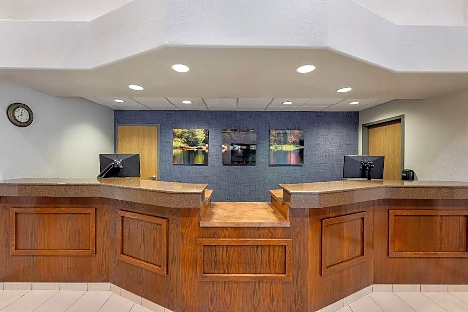 Days Inn by Wyndham Thunder Bay North