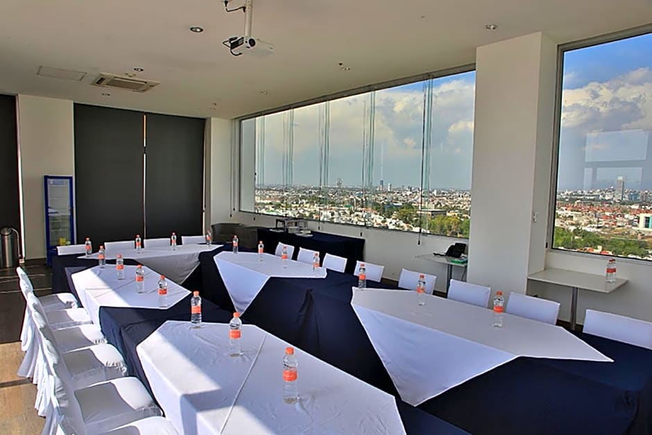 Holiday Inn Express & Suites Puebla Angelopolis By IHG