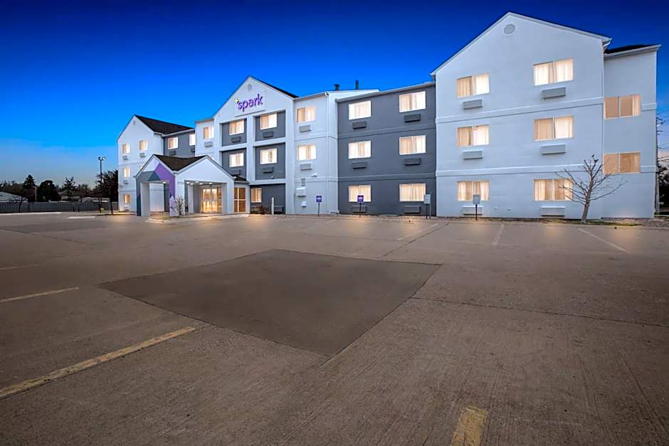 Spark by Hilton Moline Quad Cities