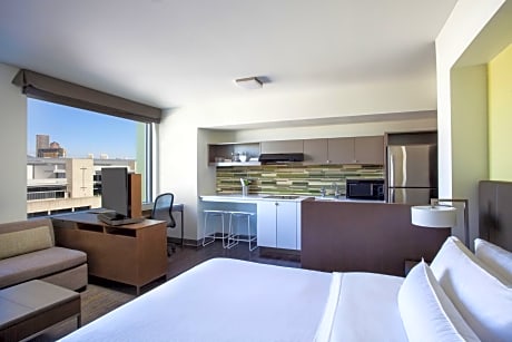 Studio Suite, 1 King Bed