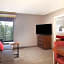 Hampton Inn By Hilton And Suites Atlanta Airport