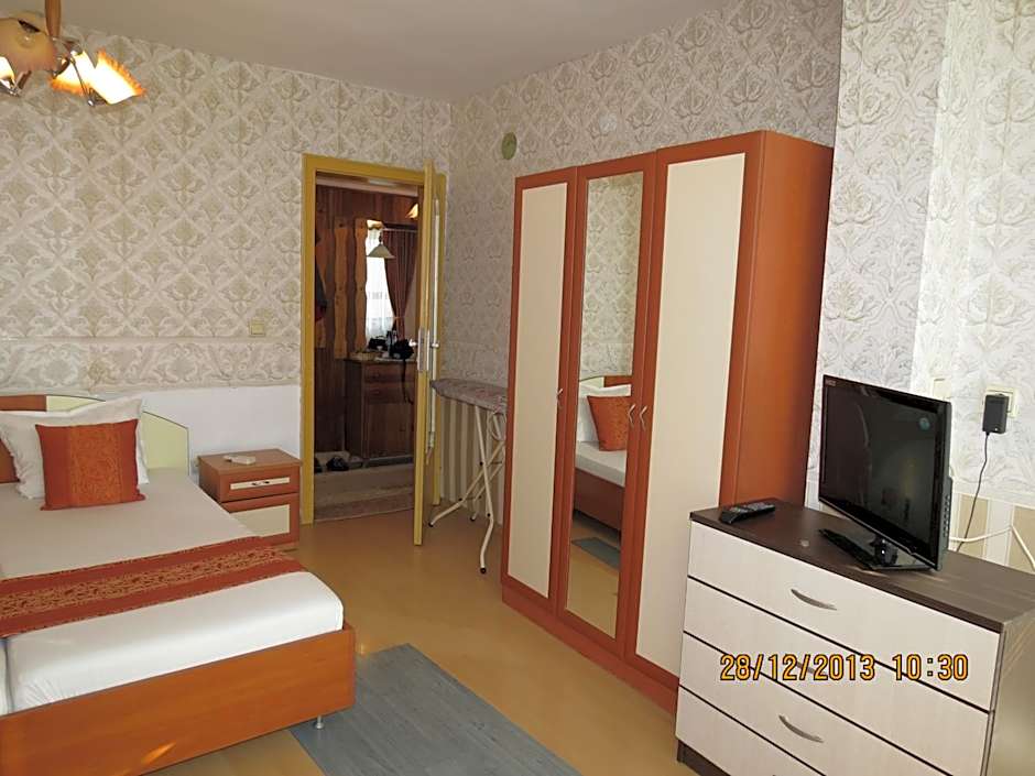 Family Hotel Lebed
