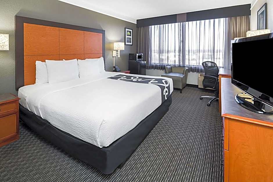 La Quinta Inn & Suites by Wyndham Buena Park
