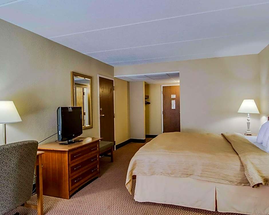 Quality Hotel And Conference Center
