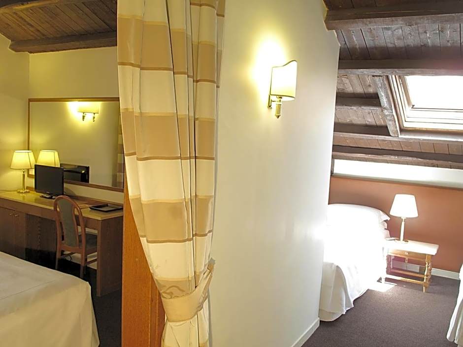 Hotel Albergo Santa Chiara