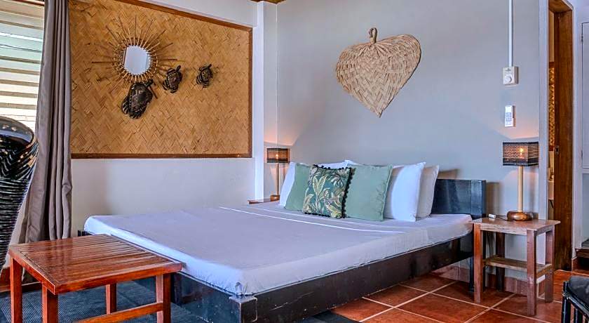 Golden Monkey Beach Hotel