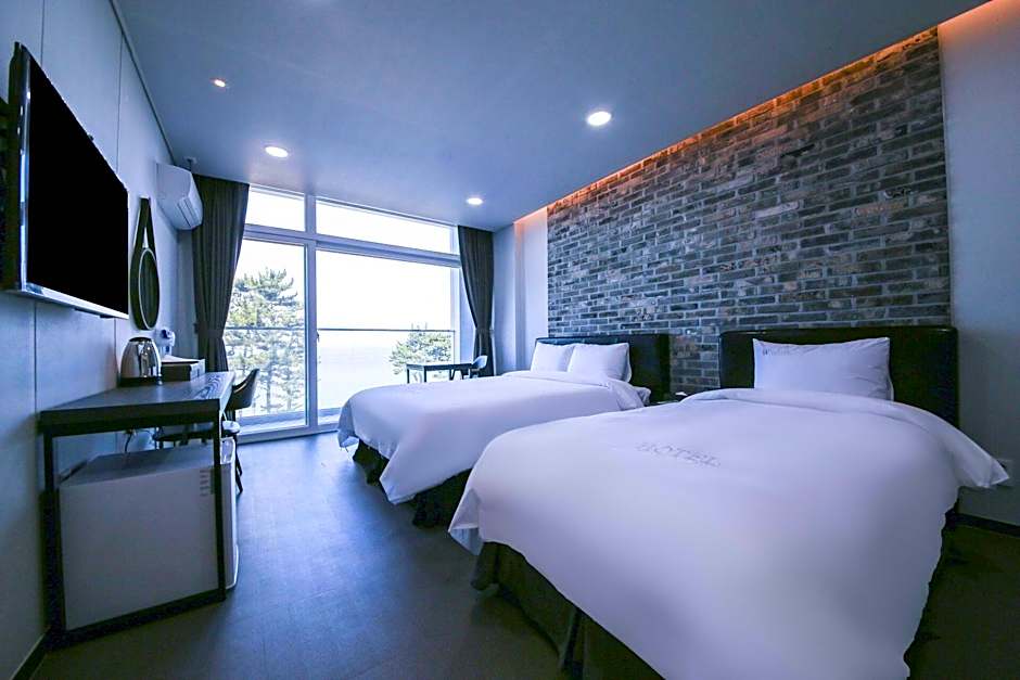 Hotel Cube