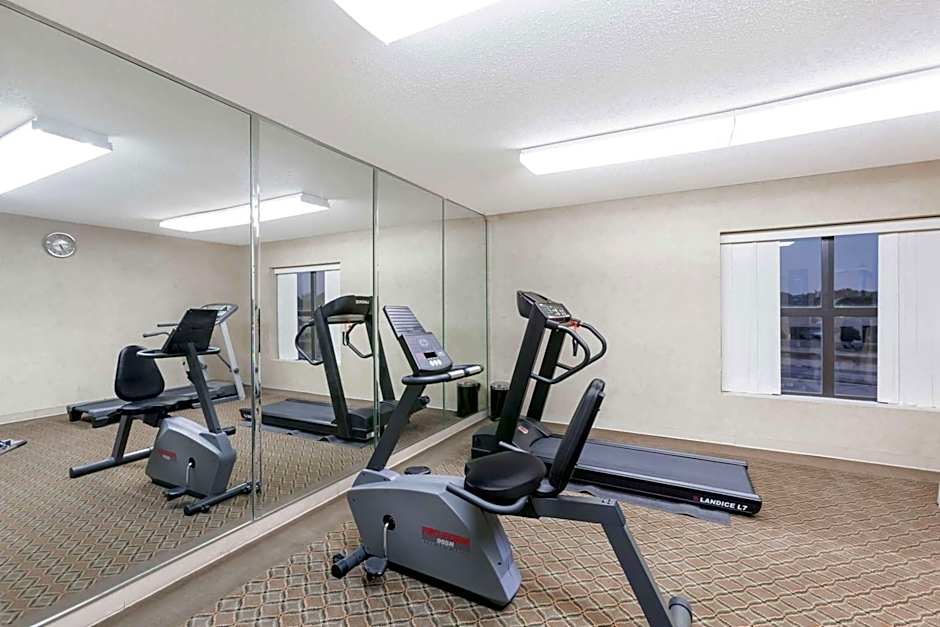 Super 8 by Wyndham Jacksonville AR