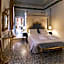 Ca' Bonfadini Historic Experience