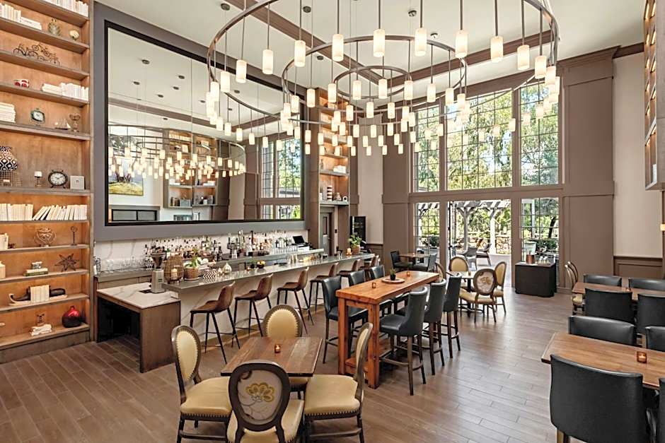 River Terrace Inn