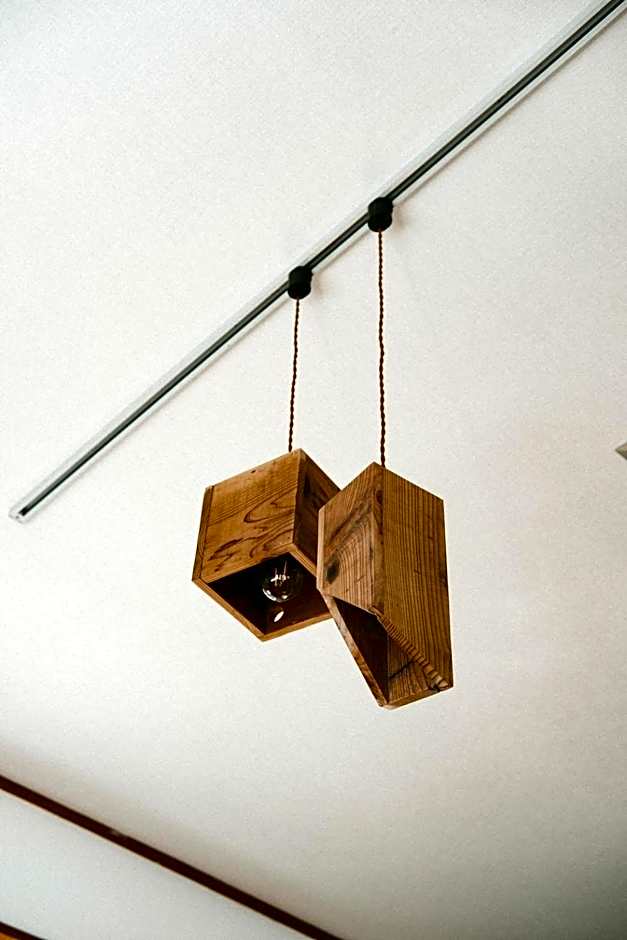 交流型ゲストハウス伊良部ジャーニーインIrabu Joureny INN#毎日みんなで夕食会#ゲストさんは20-30代が中心#海徒歩1分#空港車で5分#本格フィンランドサウナ付き#海と星と夕日が見える屋上あり