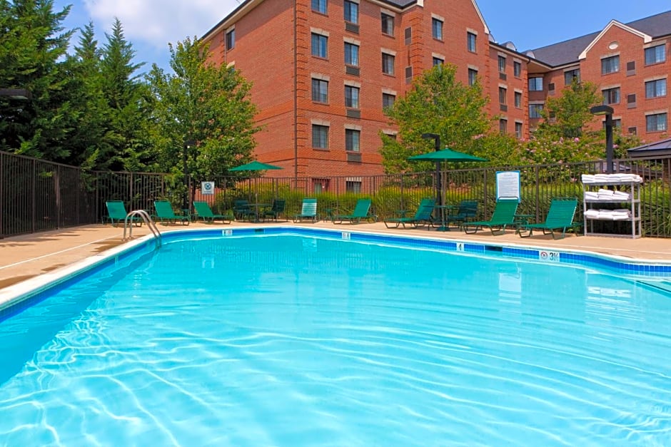 Staybridge Suites Tysons - McLean by IHG