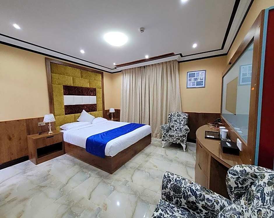 camphor hotel