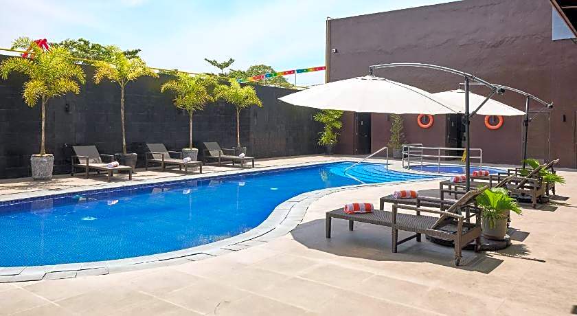 Summit Hotel Tacloban