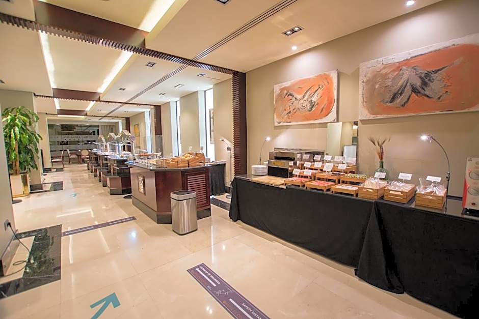 Hotel Andalucia Center