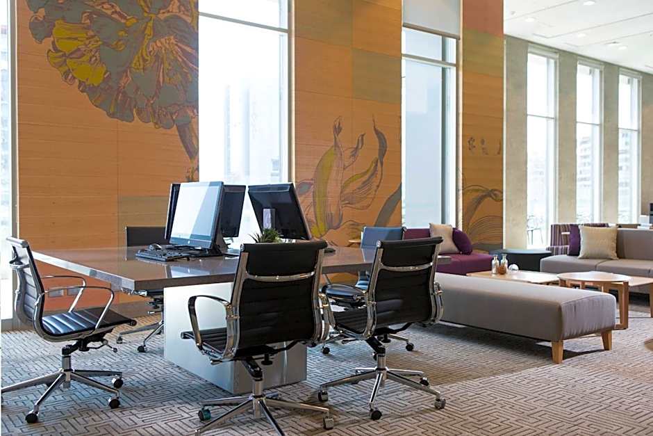 Courtyard by Marriott Santiago Las Condes