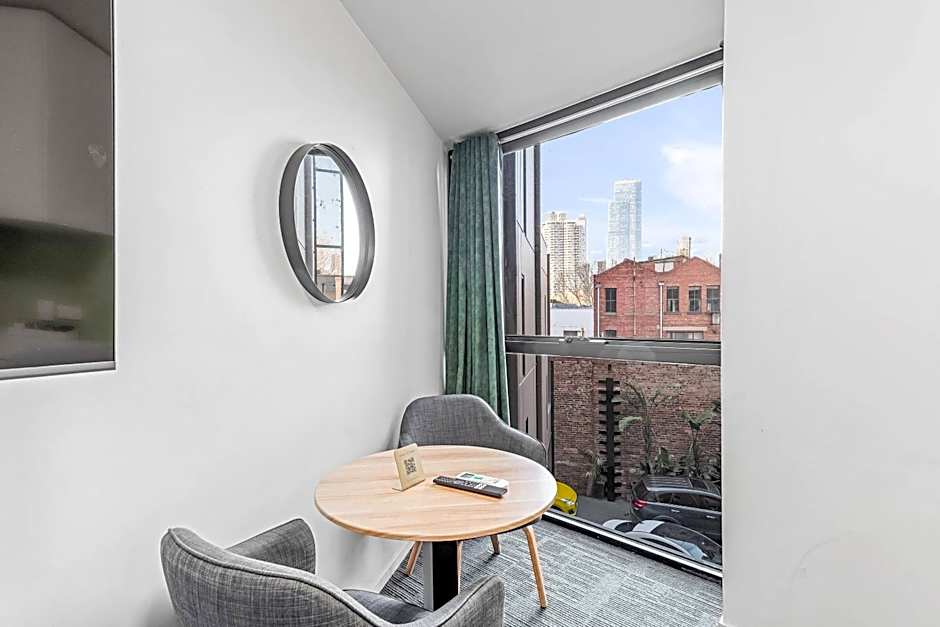 City Edge North Melbourne Apartment Hotel