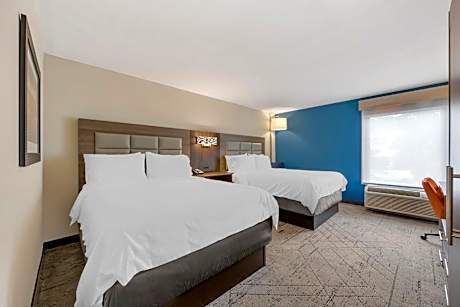 Standard Room with Two Queen Beds