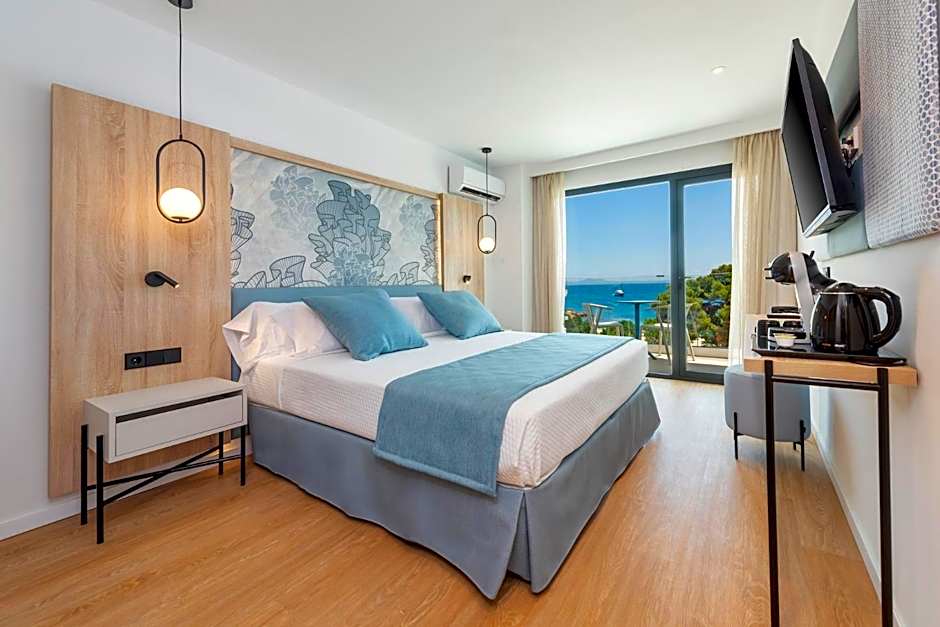 Photo 1 of 6 of Standard, Sea View