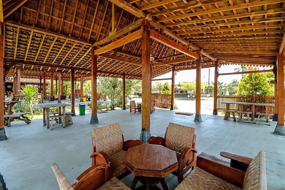 Balkondes Duta Menoreh