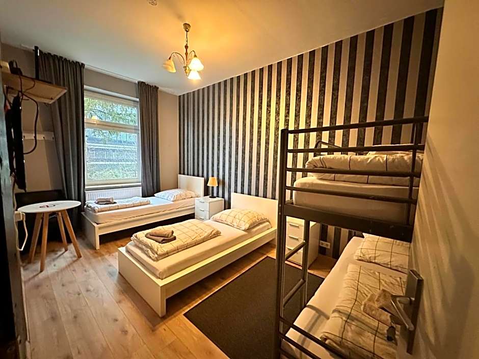 Adam's Hostel - Self Check-In & Only Private Rooms