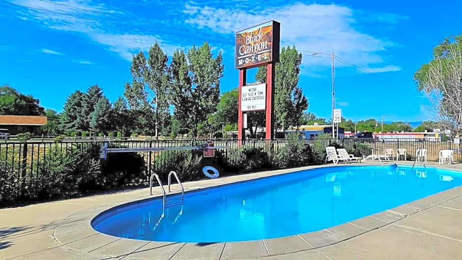 Black Canyon Motel