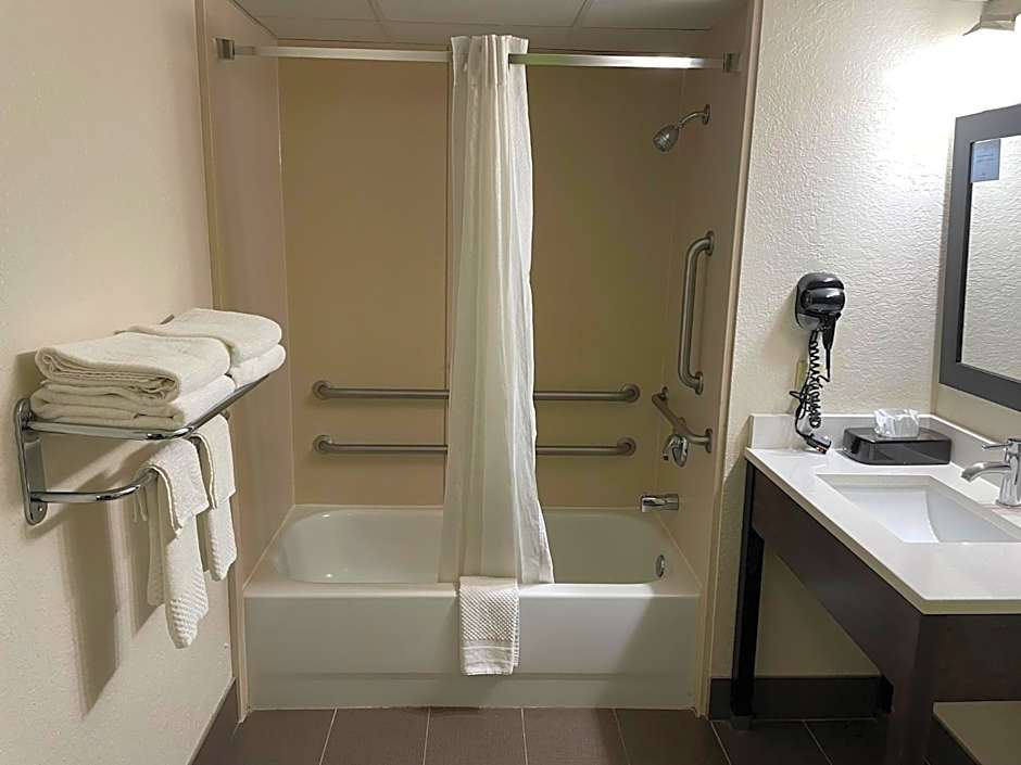 Sleep Inn & Suites Near Sports World Blvd.