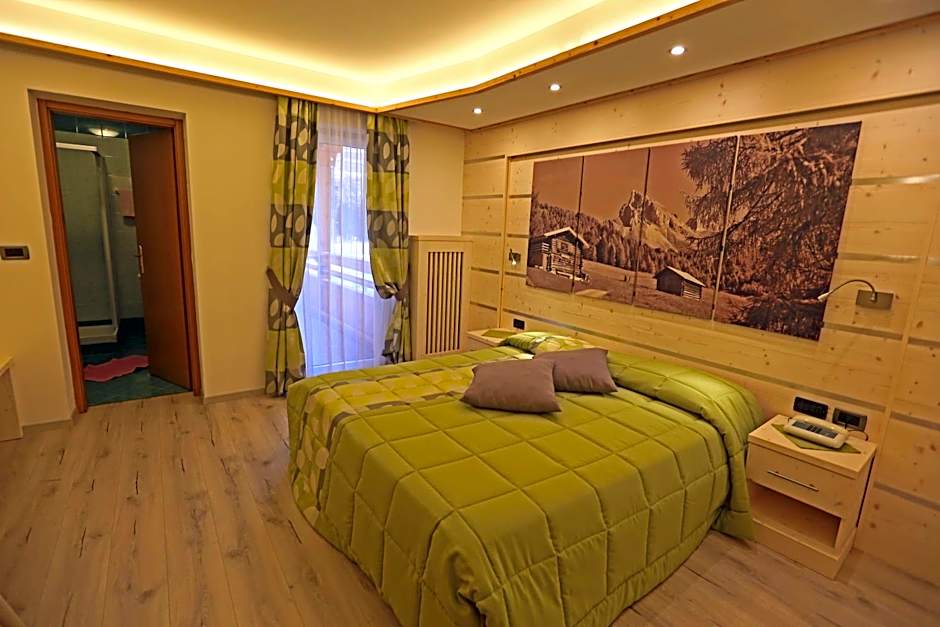 Hotel Chalet Alaska